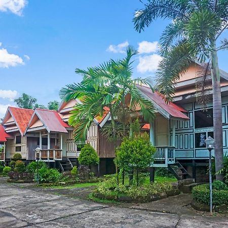 Oyo 90923 Makassar Cottage Balangberu Екстериор снимка