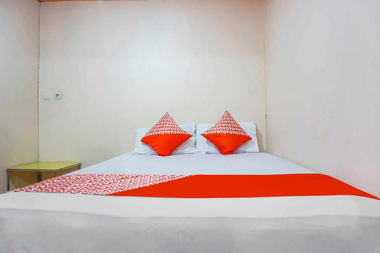 Oyo 90923 Makassar Cottage Balangberu Екстериор снимка