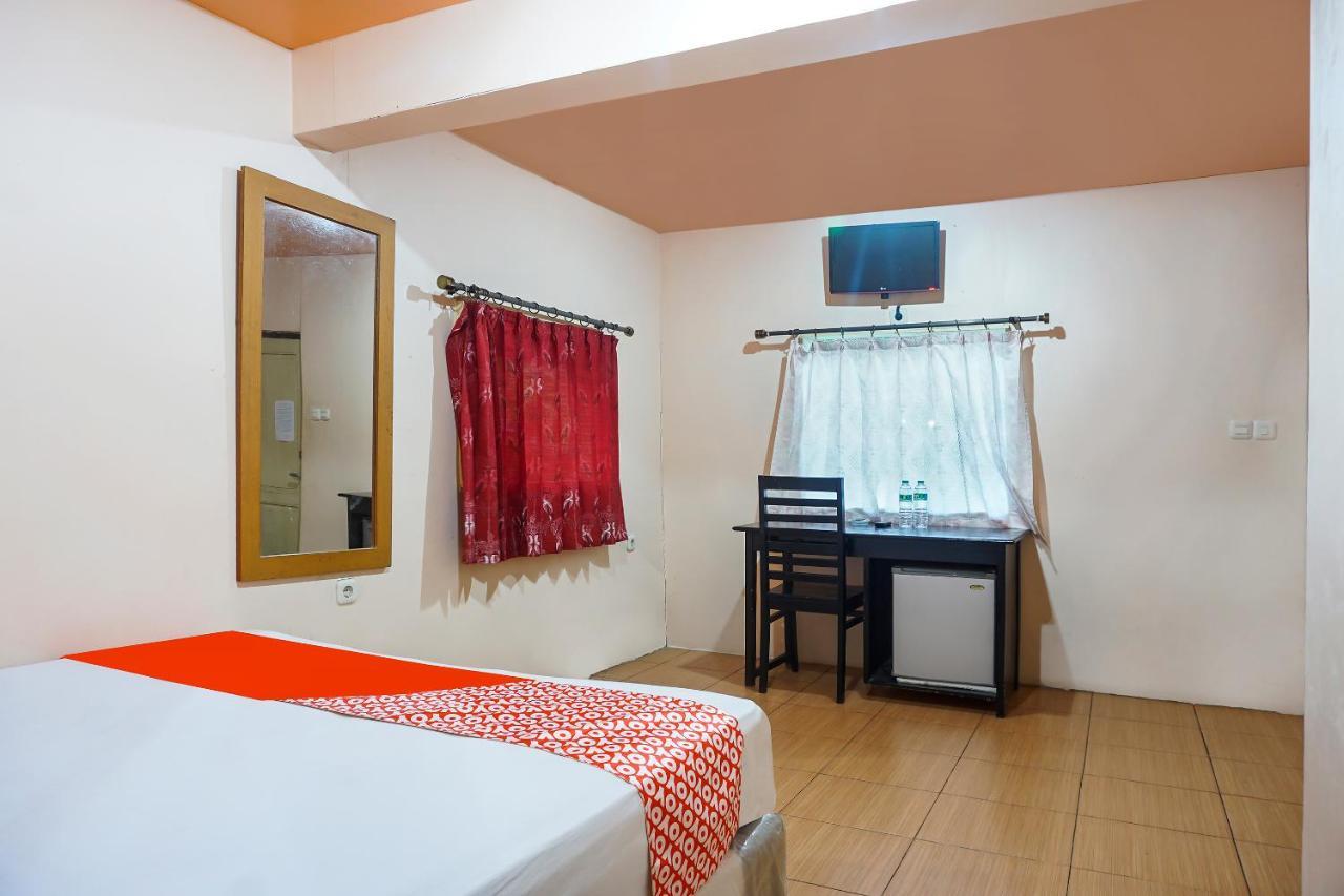 Oyo 90923 Makassar Cottage Balangberu Екстериор снимка